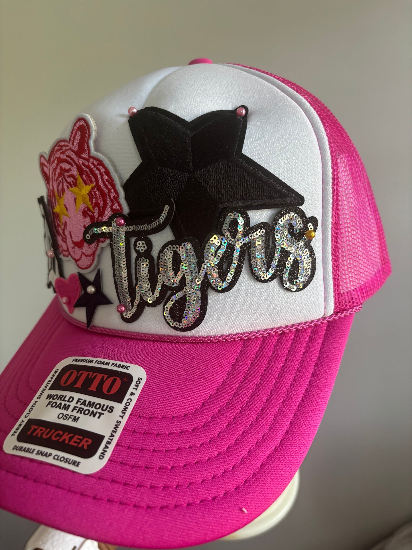 FUCHSIA TIGERS