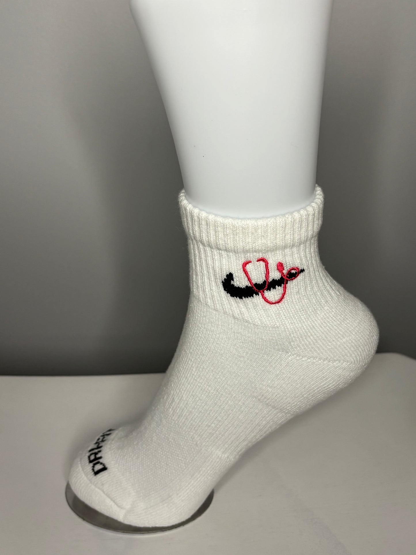 EMBROIDERED NIKE ANKLE SOCKS